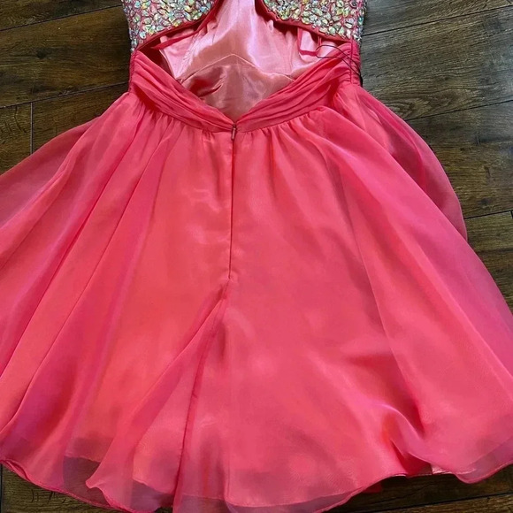 Dave and Johnny Mini dress - Picture 5 of 9